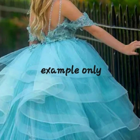 New! Blue Womens Sz 12 Elegant Blue Layered Gown - Picture 8 of 9